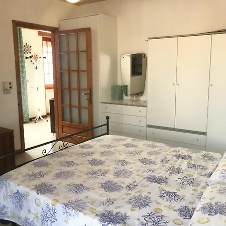 Casa Tina 아파트 카스텔사르도