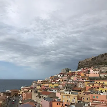 Casa Tina 아파트 카스텔사르도